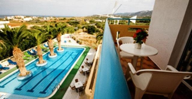 Nikos Hotel Malia Exterior foto